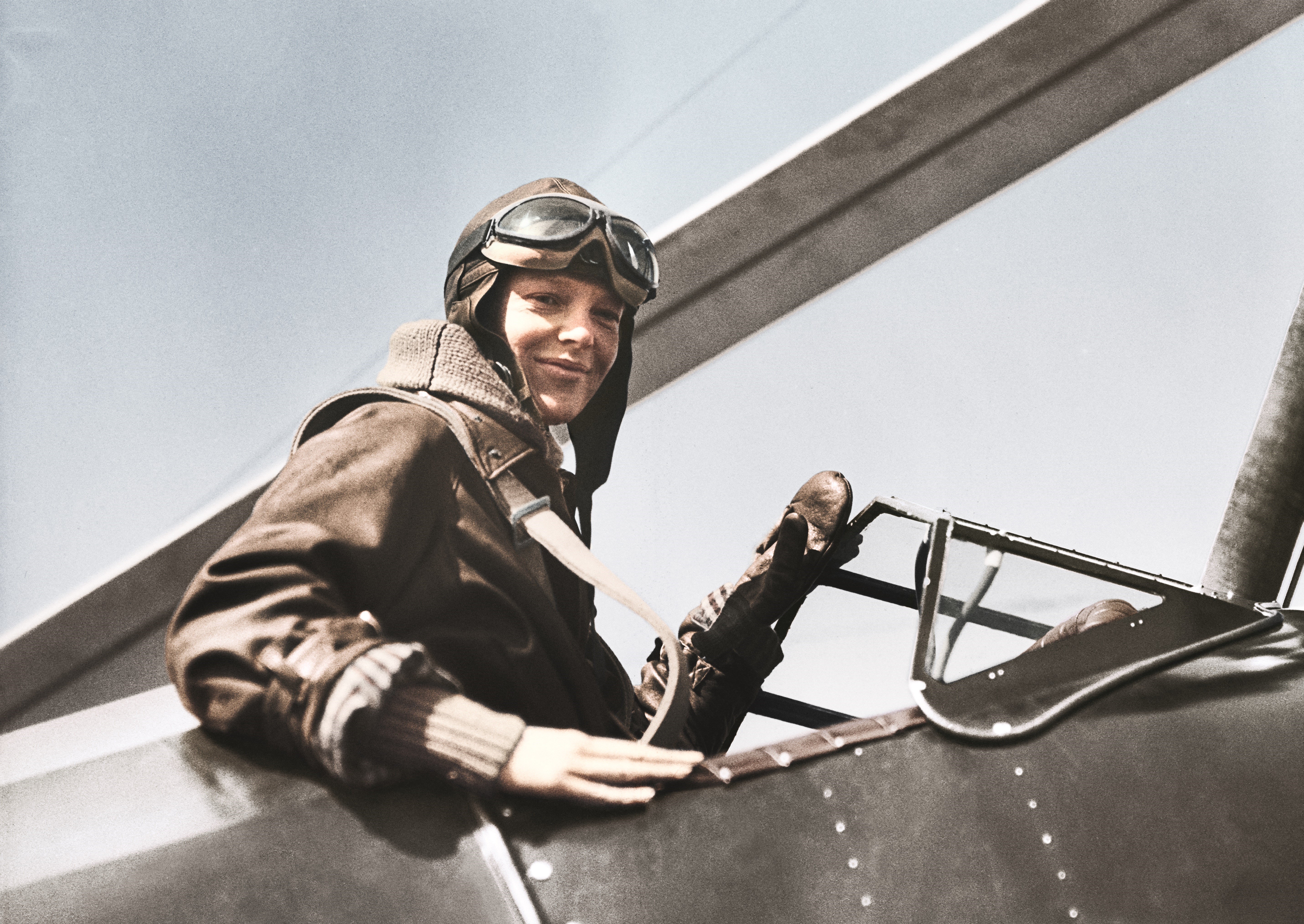 Amelia Erhart im Cockpit