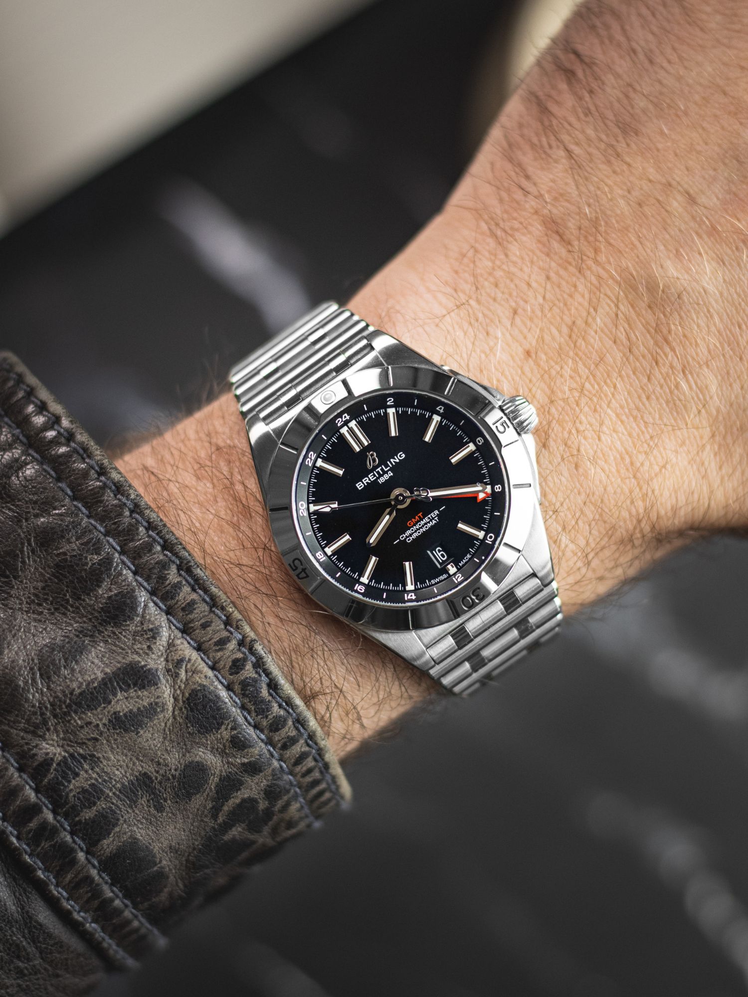 Wristshot der Breitling Chronomat GMT 40
