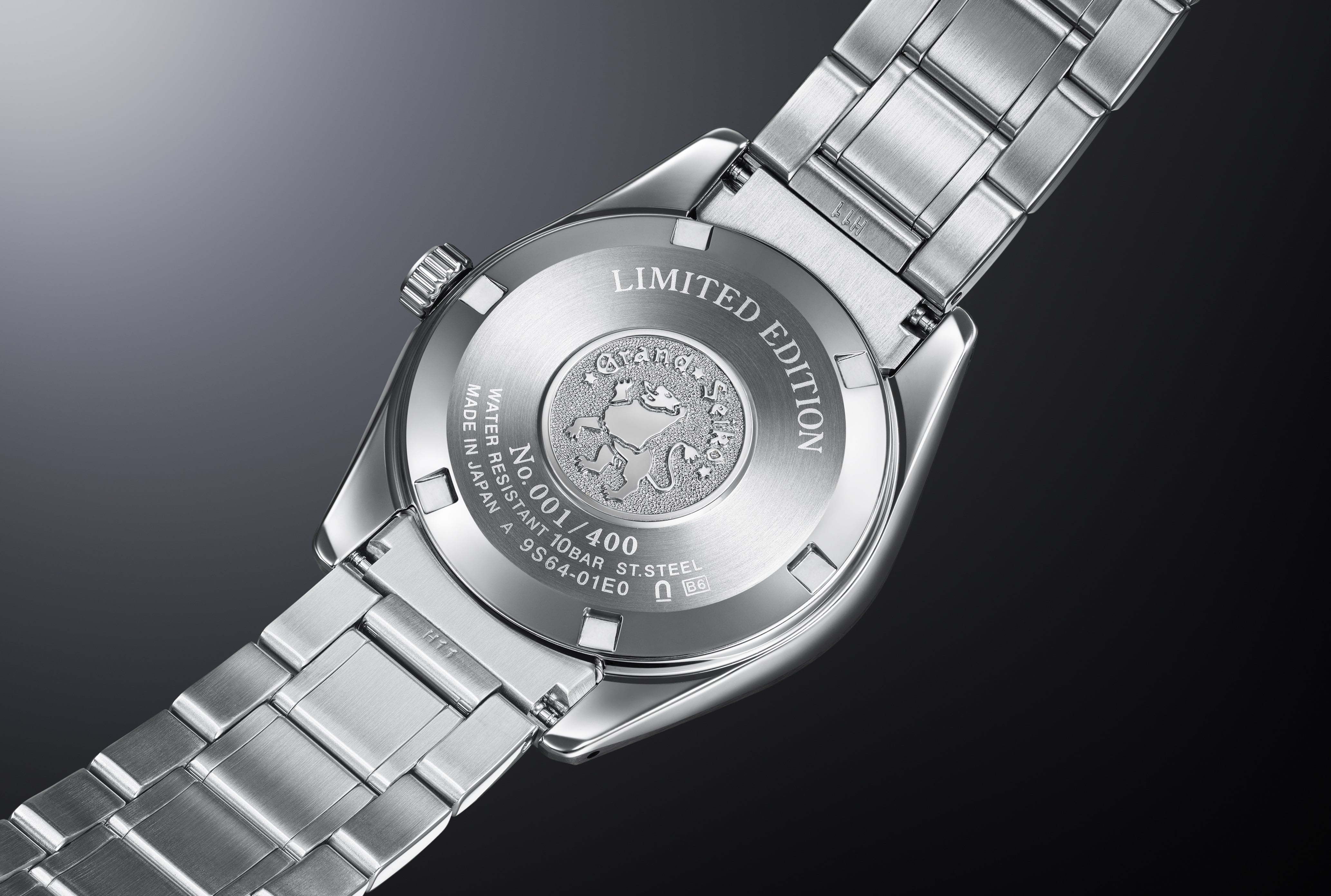 Gehäuseboden der Grand Seiko SBGW303 aus Edelstahl. Abgebildet ist auch die Nummerierung und Limitierung dieser nur für den europäischen Markt produzierten Uhr.