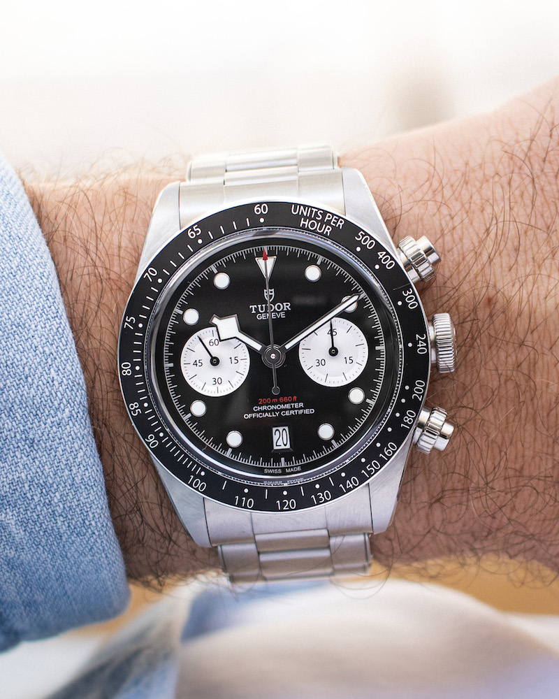 Tudor Black Bay Chronograph mit schwarzem Zifferblatt und weißen Totalisatoren