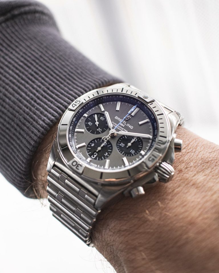 Breitling Chronomat Titan am Titanband