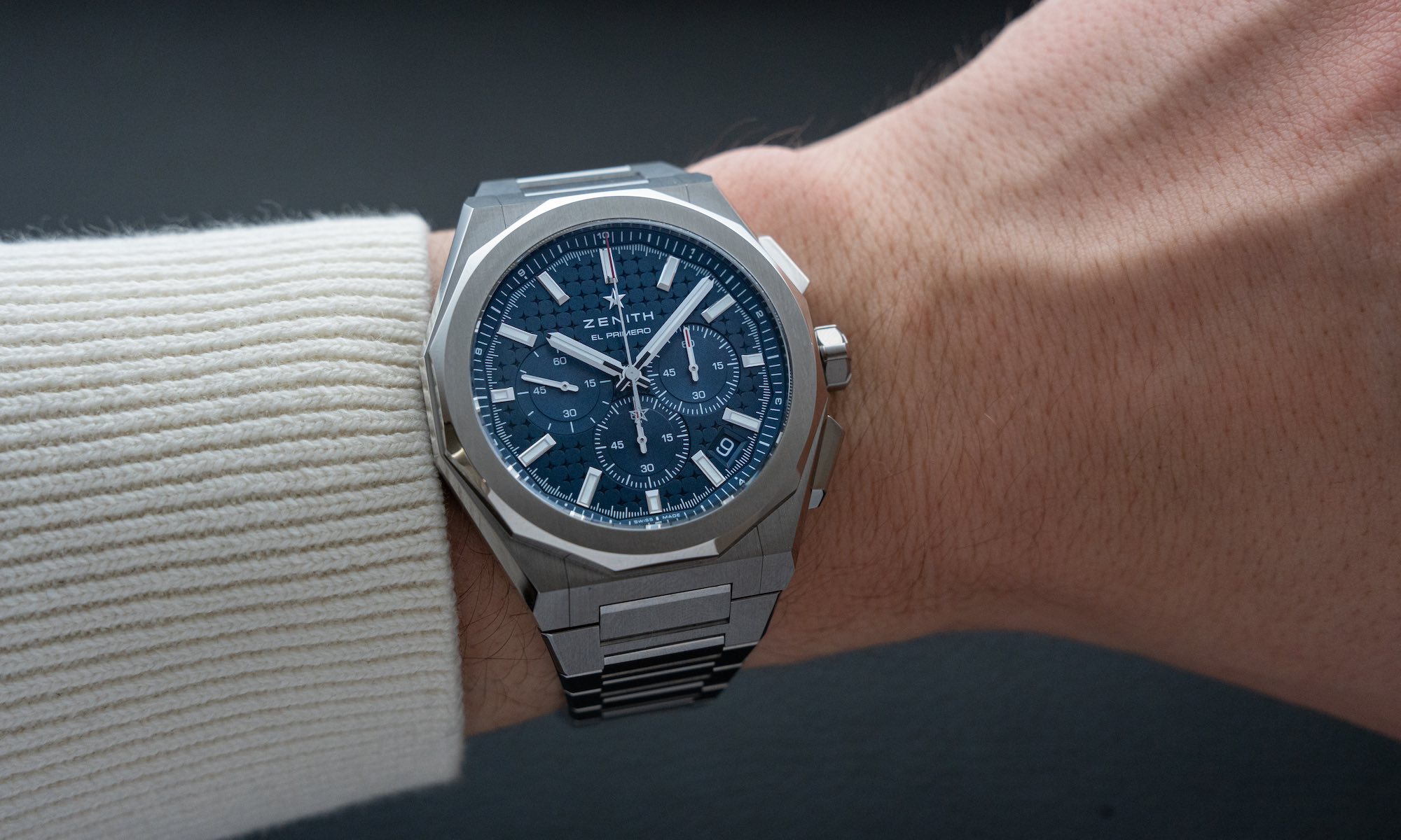 Zenith DEFY Skyline Chronograph blau am Handgelenk