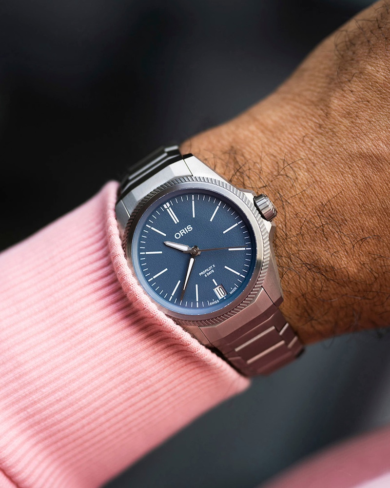 Oris ProPilot X Calibre 400 mit blauem Zifferblatt