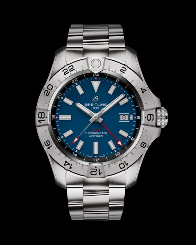 Breitling Avenger GMT 44 Vorderseite auf schwarzem Hintergrund
