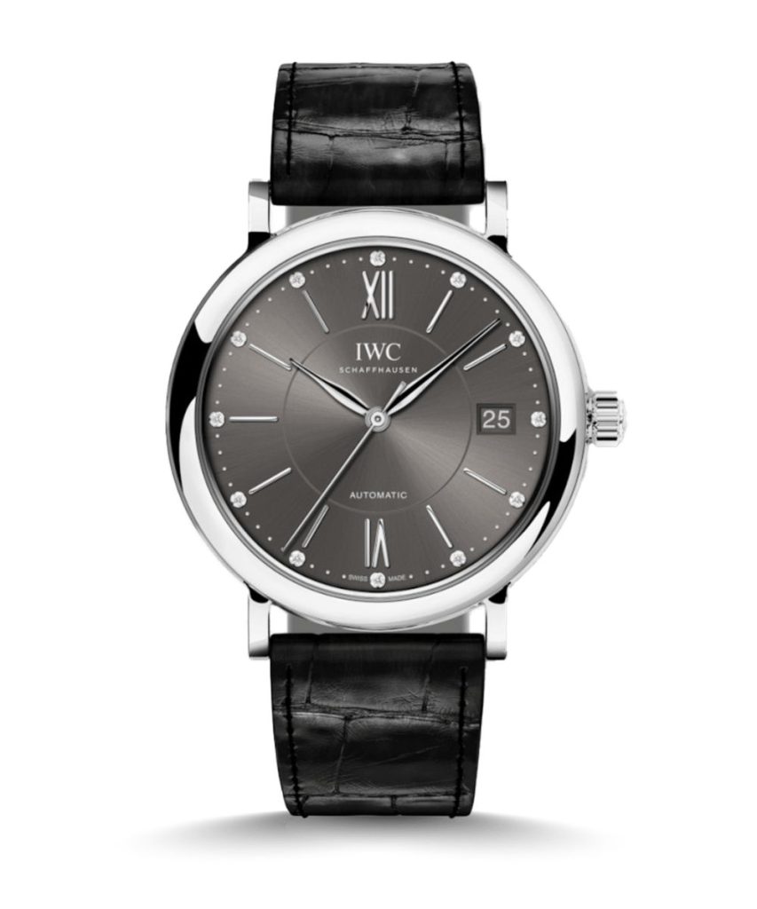 IWC Schaffhausen Portofino Automatic 37 stehend vor weißem Hintergrund