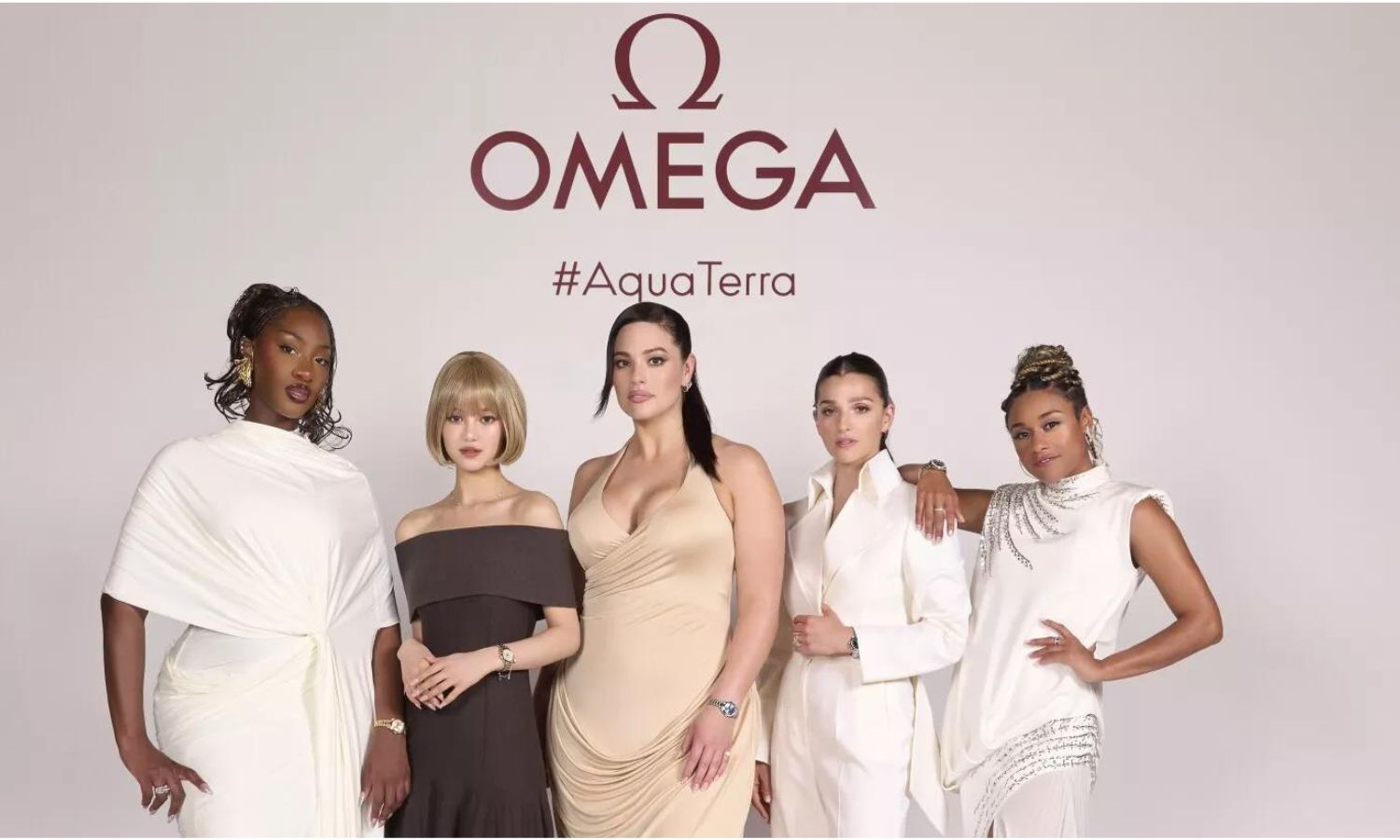 Ein Gruppenfoto der OMEGA-Testimonials der neuen Seamaster Aqua Terra 30 mm.