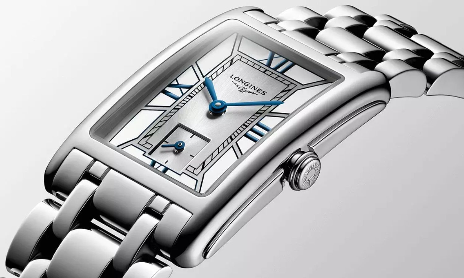 Seitlicher Blick auf die Longines DolceVita mit der Referenznummer L5.512.4.75.6.