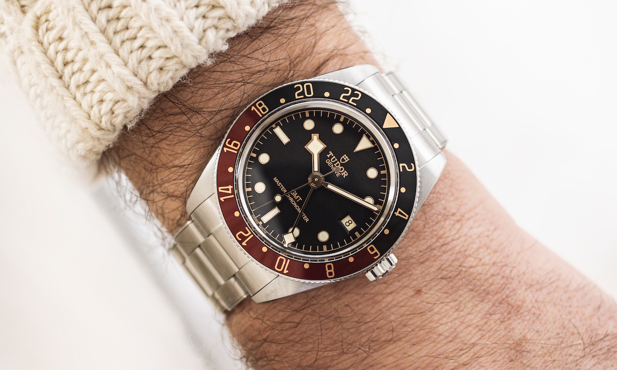 Zifferblatt der TUDOR Black Bay 58 GMT in Nahaufnahme