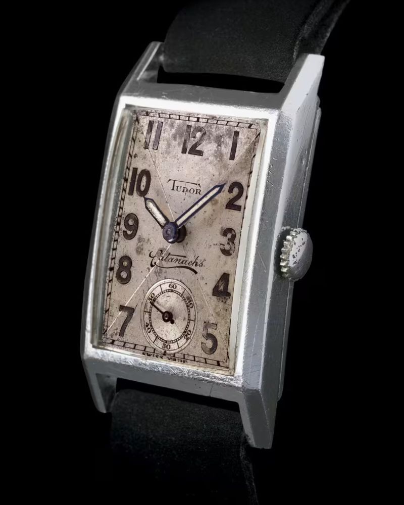 Seitlicher Blick auf die TUDOR Catanach's.