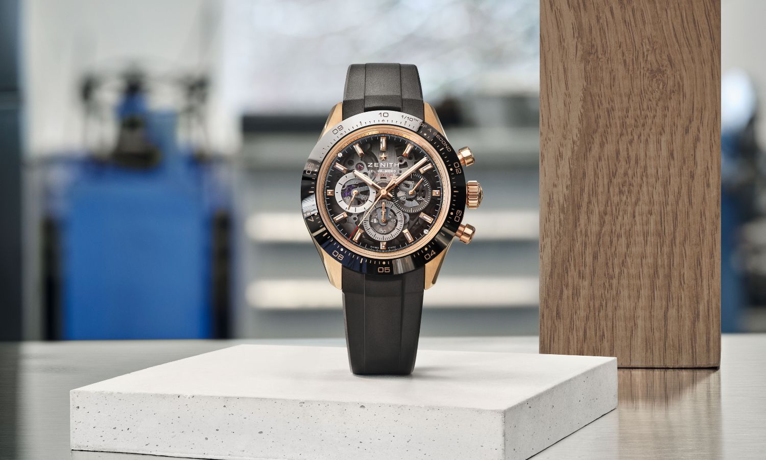 Blick von vorne auf die neue ZENITH CHRONOMASTER Sport Skeleton in Rosègold.