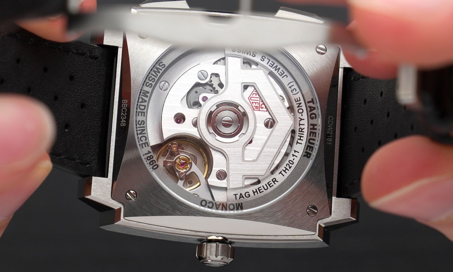 TAG Heuer Monaco Gehäuseboden mit Blick auf das TH20-11 Uhrwerk